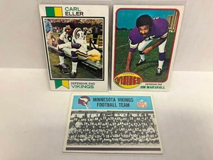 lot 38 image: Topps Carl Eller, Jim Marshall, Vikings Team Card