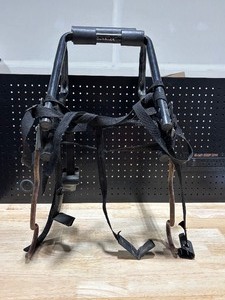 lot 30 image: Trunk Mounted Bike Rack