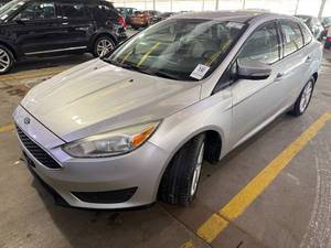 lot 7 image: 2016 Ford Focus SE