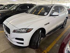 lot 11 image: 2018 Jaguar F-PACE Prestige AWD