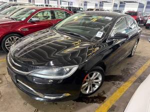 lot 12 image: 2015 Chrysler 200 Limited FWD