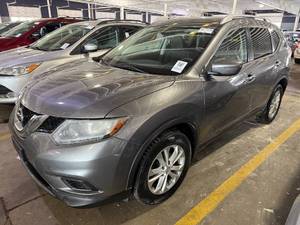 lot 13 image: 2016 Nissan Rogue SV AWD