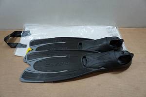 lot 67 image: Cressi Agua Fins - 43-44