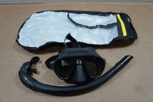 lot 77 image: Cressi Snorkel and Mask