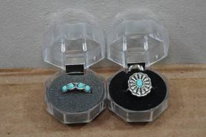 lot 112 image: Silver Tone Ladies Turquoise Rings
