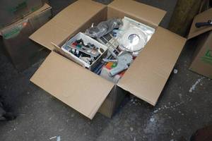 lot 208 image: Assorted Hardware - Sandpaper, Blocks