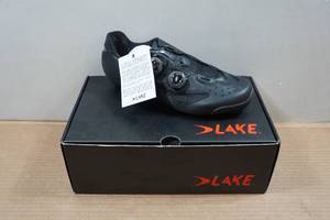 lot 8 image: Lake CX238-X Cycling Shoes - Mens 9.5 Wide
