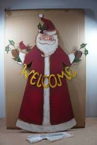 lot 10 image: Metal Welcome Santa Sign - 4 Tall