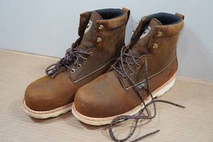 lot 27 image: Irish Setter 83622 Work Boots - Mens 10.5