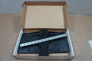 lot 39 image: Show N Go Retractable License Plate Frame