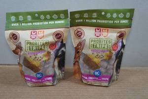 lot 42 image: Boss Pro Bites with Tripe Pork Dog and Cat Treats