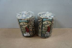 lot 46 image: Mr Bird Wild Bird Feast Bird Food Cylinders
