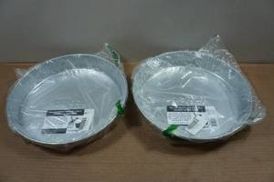 lot 47 image: Bergan Galvanized Pet Dishes