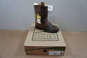 lot 52 image: Smoky Mountain Boots - Size 1
