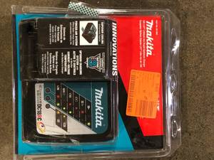 lot 57 image: Makita 18V LXT Lithium-Ion Rapid Optimum Battery Charger Customer Returns See Pictures