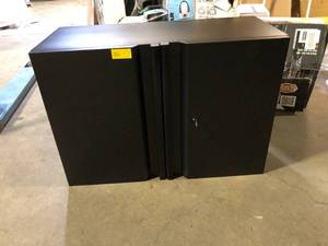 lot 64 image: heavy Duty Welded 20-Gauge Wall Mounted Garage Cabinet    Customer Returns See Pictures