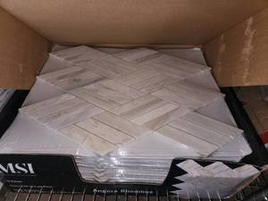 lot 50 image: Angora rhombus marble mosaic tile