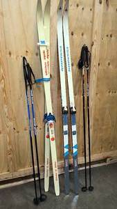 lot 27 image: Epoke Telemark cross country skis, Kneissl cross country skis with Salomon and Aplina poles