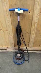 lot 42 image: Heavy Duty Oreck Orbiter XL Carpet Cleaner