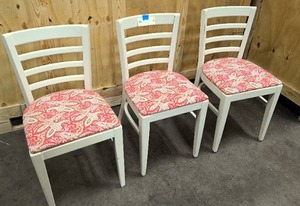 lot 59 image: 3 solid white wooden chairs with floral seat