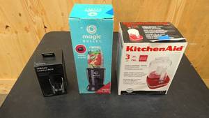lot 128 image: Magic bullet, Winged Corkscrew, amd Kitchen aid Chefs Chopper