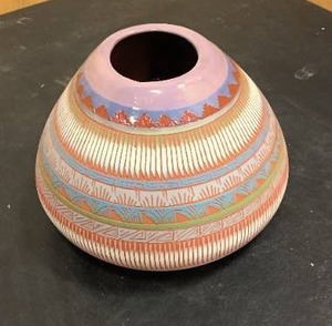 lot 141 image: J. Hayes Navajo Hand made Pottery #409632