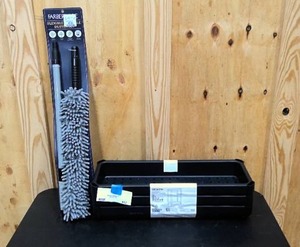 lot 162 image: Ikea storage rack, and Flexible duster