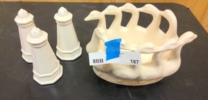 lot 187 image: Salt, and pepper shakers, and swan dish