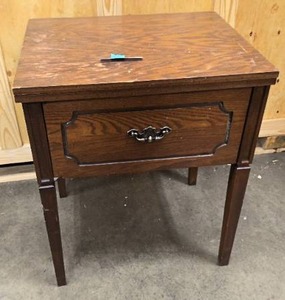 lot 224 image: Vintage wood sewing machine cabinet