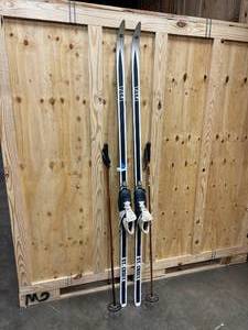lot 26 image: Vintage St Croix cross county skis, shoes, and poles