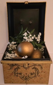 lot 24K image: PK - Decorative Vintage-Style Metal Box with Gold Spheres and Faux Flowers
