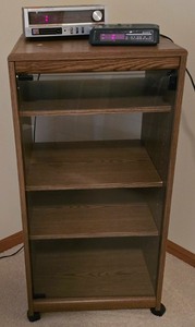 lot 46K image: LL-BR4 - Entertainment Stand with JCPenney Radio Cassette Player and Sony Clock Radio