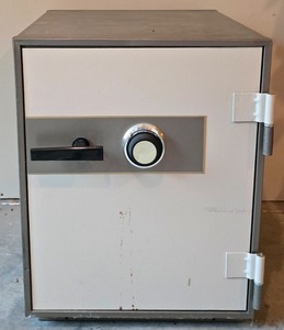 lot 69K image: LL-ST - Large Heavy-Duty Safe with Combination Lock