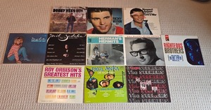 lot 74K image: LL-FR - Collection of 11 Vintage Vinyl Record Albums