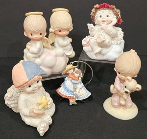 lot 84K image: P - Collection of Dreamsicle and Jonathan & David Angel Figurines with Ornament
