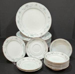 lot 93K image: P - Vintage Noritake 6107 Colburn China Set - Dinner Plates, Saucers, Bread Plate, Dessert Bowls