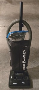 lot 107K image: G - Eureka Bravo The Boss Upright Vacuum Cleaner