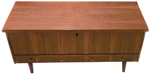 lot 49K image: LL-BR3 - Mid-Century Cedar Lined Storage Chest on Legs