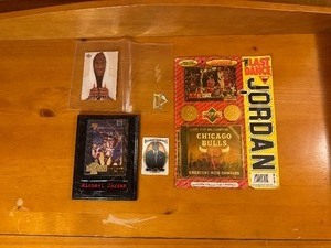 lot 3 image: Michael Jordan Collectibles Set