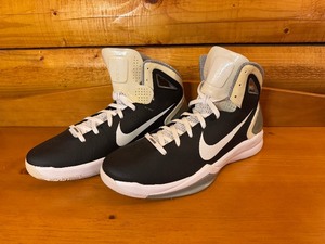 lot 11 image: Nike Hyperdunk 2010 Size 18 NavyGray (Never worn)