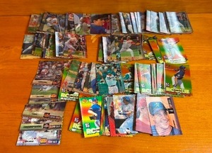 lot 27 image: 1995 3D Baseball Cards (80 Cards)