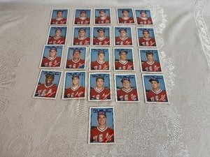 lot 98 image: 1988 Team USA Baseball Cards (21)