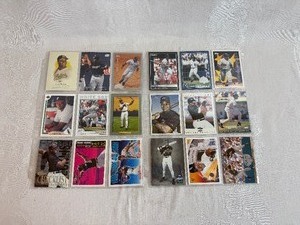 lot 133 image: Frank Thomas Trading Cards (18 Cards)
