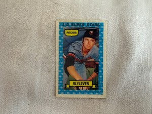 lot 184 image: 1974 Kellogs 3D Bert Blyleven Card