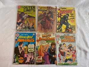 lot 199 image: Six Vintage Comics