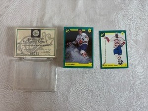 lot 227 image: 1991 Classic Hockey Draft Picks Limited Edition Set (Unopened Pack) includes Certificate of Limited Edition Set #62,132 out of 75,000 (50 Cards)