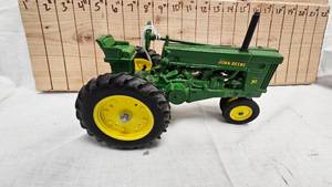 lot 234 image: 116 John Deere 70