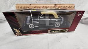 lot 181 image: 118 1948 Ford Convertible