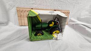 lot 247 image: 116 John Deere 5200 Tractor