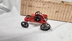 lot 265 image: Vintage New Holland Grinder on Cart